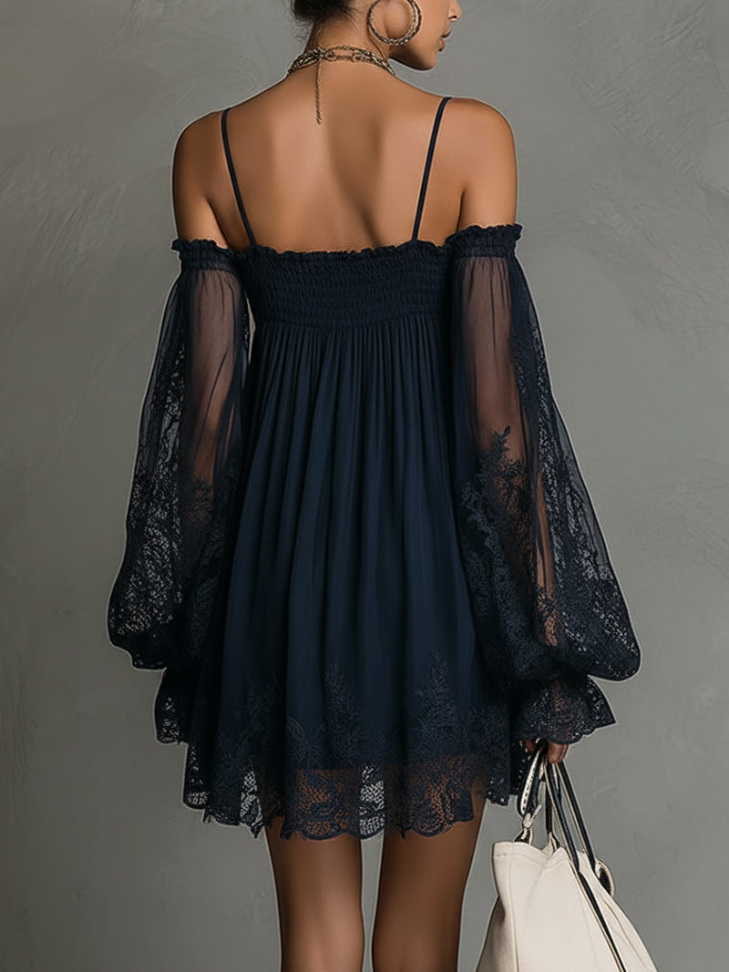 Naomi / Vestido corto y vaporoso con mangas de encaje